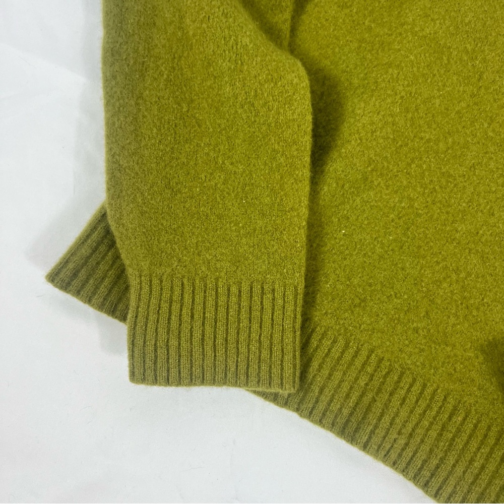 J.Crew Moss Green Lambs Wool Sweater - Picture 5 of 6